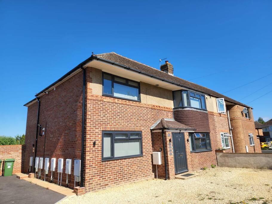 Hazel 1-Bedroom Cousy Flat, Parking, Wifi, Prime Location, Close To Blenheim Palace & Oxford Kidlington Εξωτερικό φωτογραφία