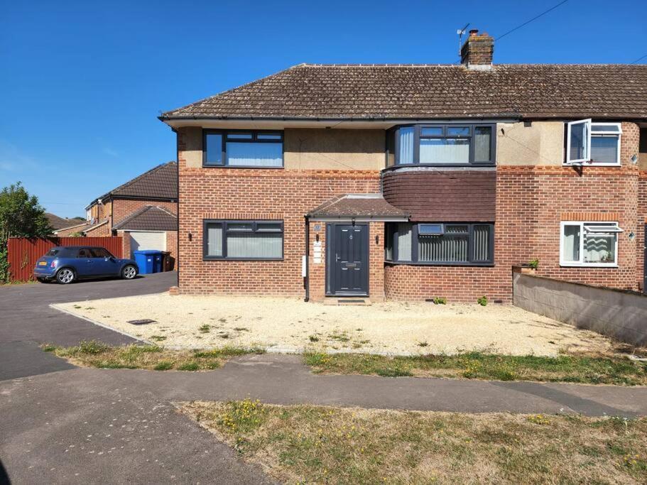 Hazel 1-Bedroom Cousy Flat, Parking, Wifi, Prime Location, Close To Blenheim Palace & Oxford Kidlington Εξωτερικό φωτογραφία