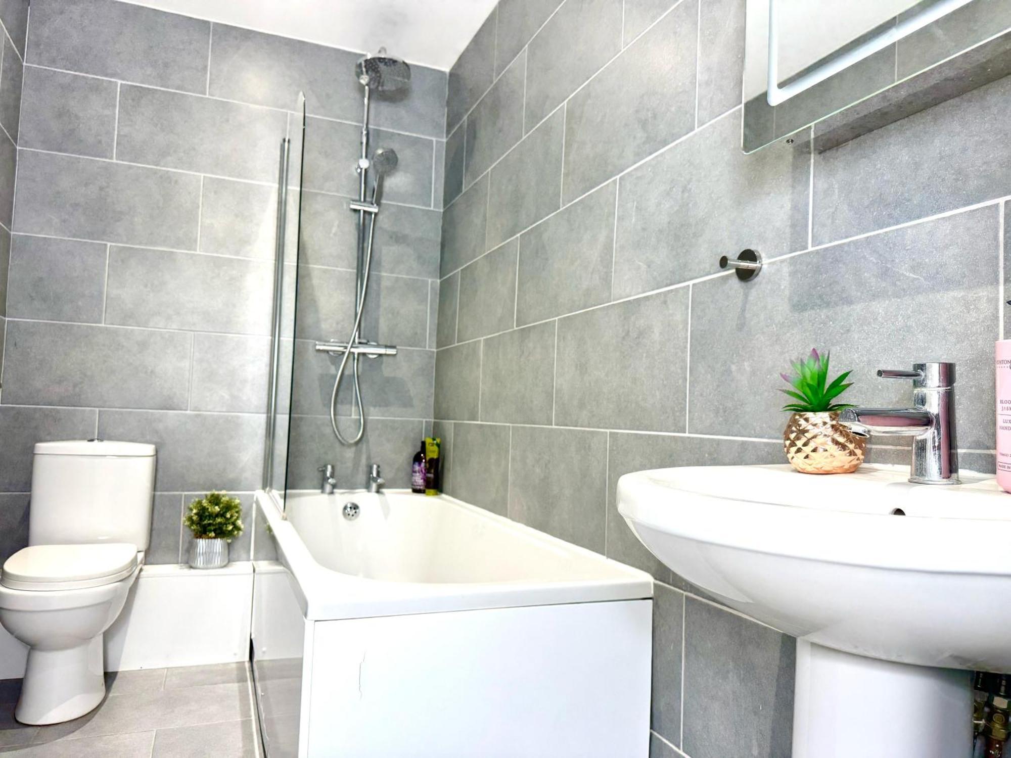 Hazel 1-Bedroom Cousy Flat, Parking, Wifi, Prime Location, Close To Blenheim Palace & Oxford Kidlington Εξωτερικό φωτογραφία