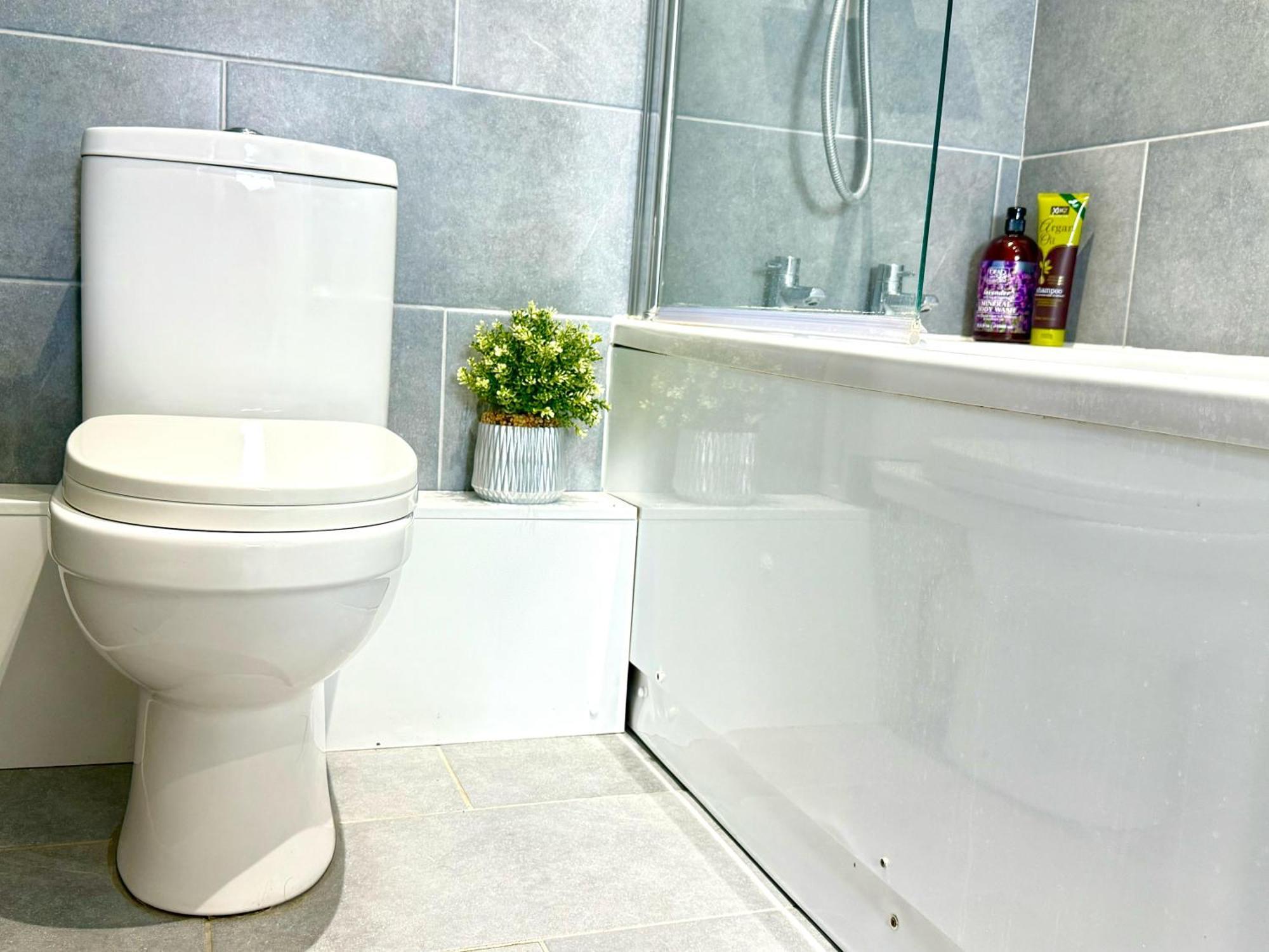 Hazel 1-Bedroom Cousy Flat, Parking, Wifi, Prime Location, Close To Blenheim Palace & Oxford Kidlington Εξωτερικό φωτογραφία