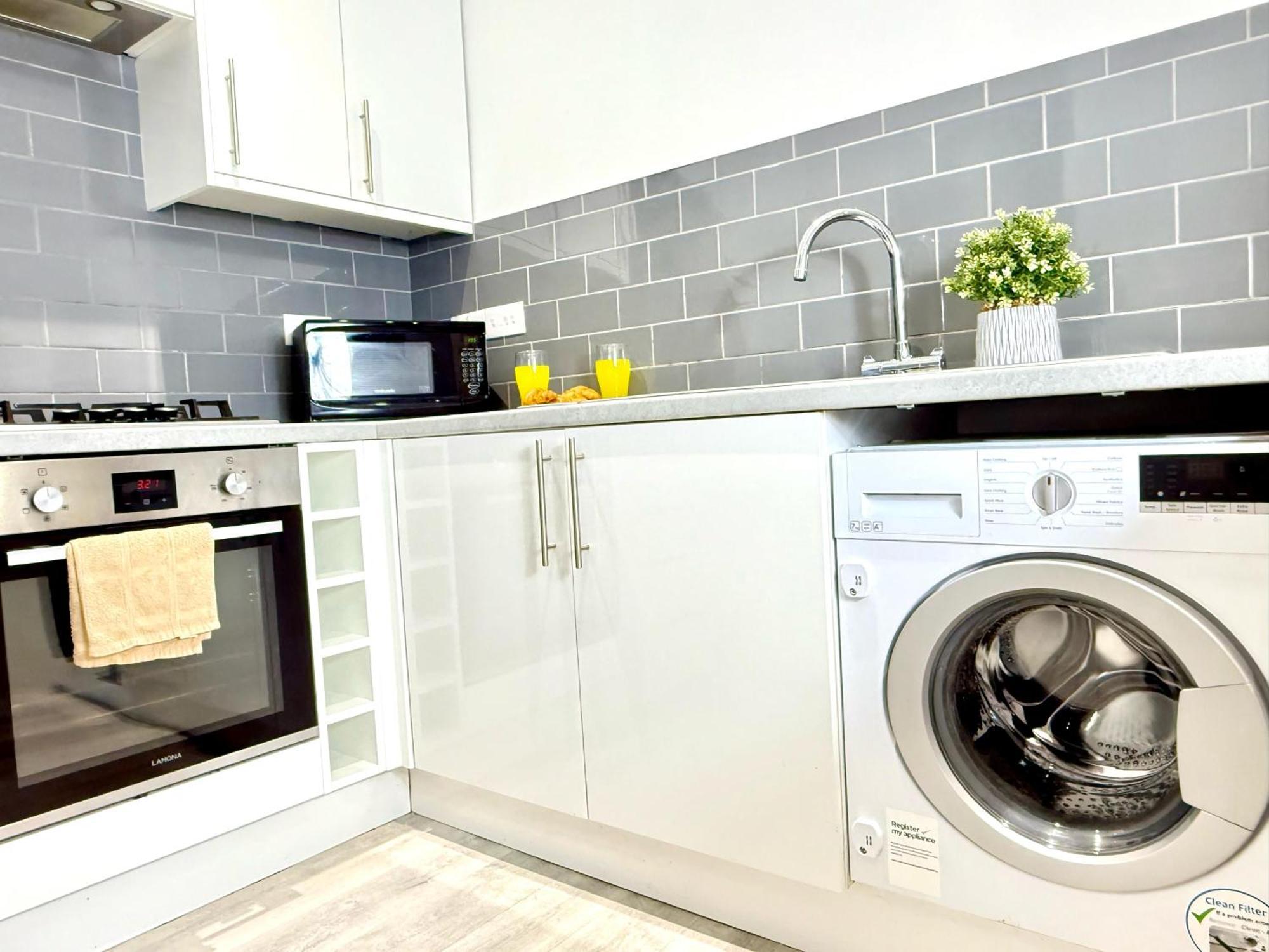 Hazel 1-Bedroom Cousy Flat, Parking, Wifi, Prime Location, Close To Blenheim Palace & Oxford Kidlington Εξωτερικό φωτογραφία